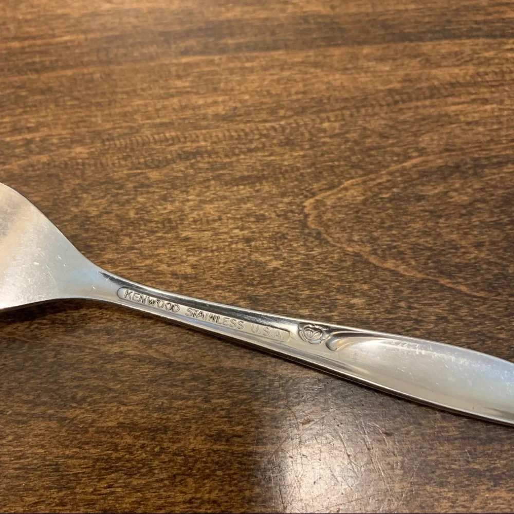 3/$20 One ONEIDA/KENWOOD FOREVER ROSE SALAD FORK  STAINLESS